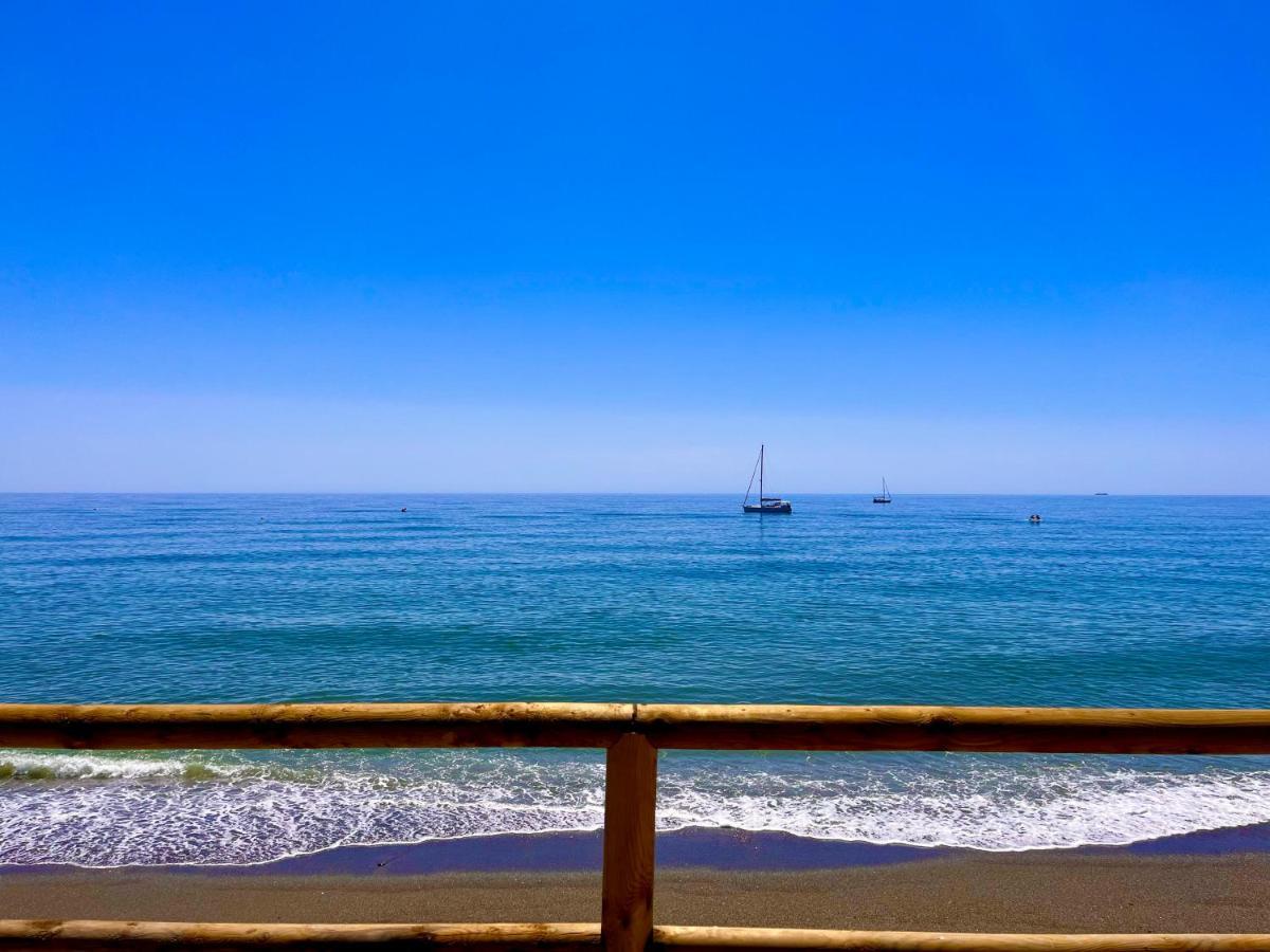 Villa Alboran Beachfront 9Pax Torre de Benagalbon Dış mekan fotoğraf