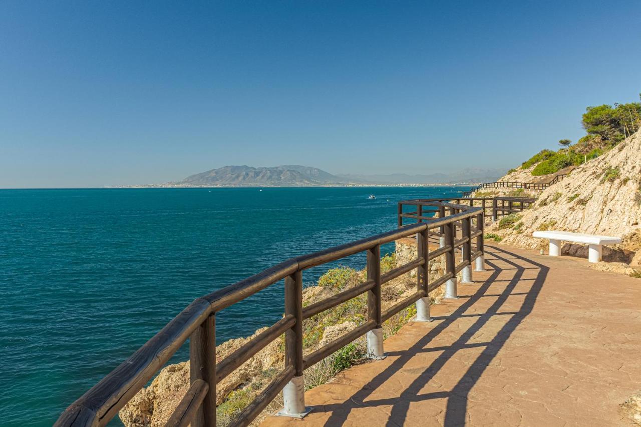 Villa Alboran Beachfront 9Pax Torre de Benagalbon Dış mekan fotoğraf